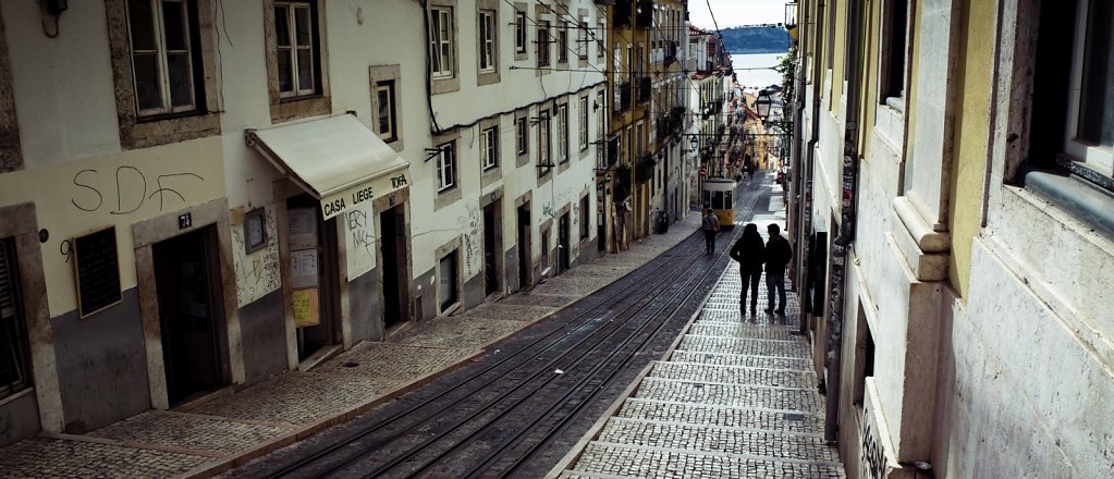 Descending street, Lisbon