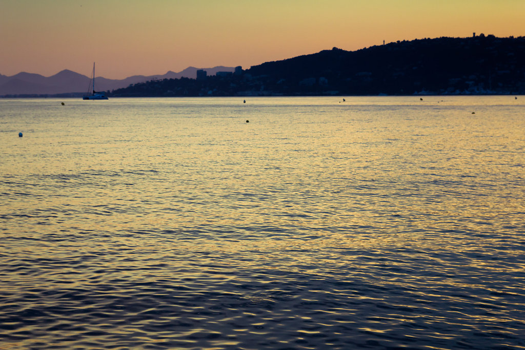 La mer d'or, Juan-les-pins