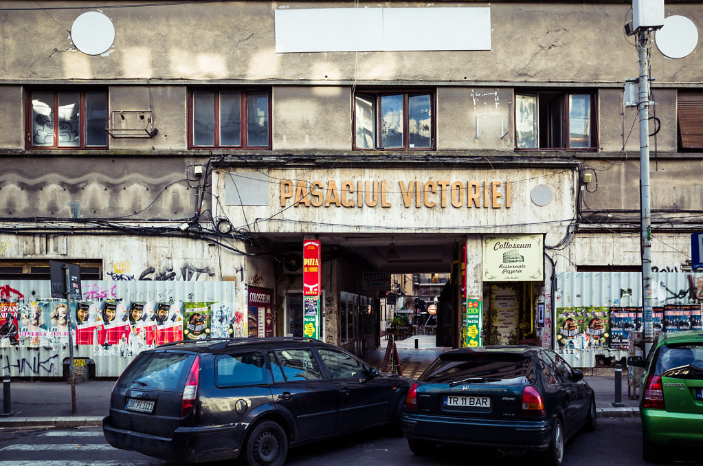 Pasagiul Victoriei, Bucharest