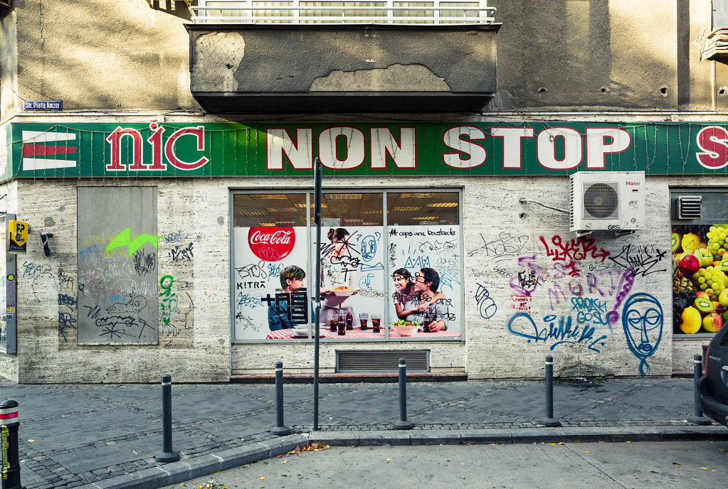 Non stop, Bucharest