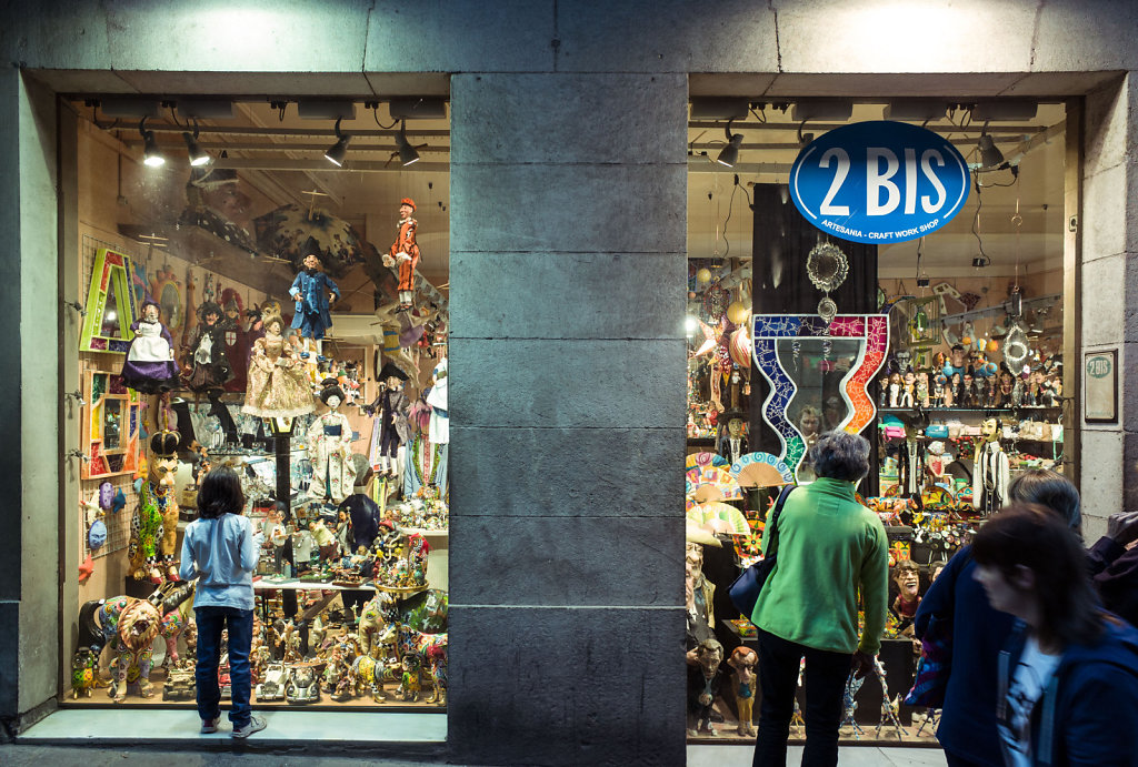 Craft puppets store, Barcelona