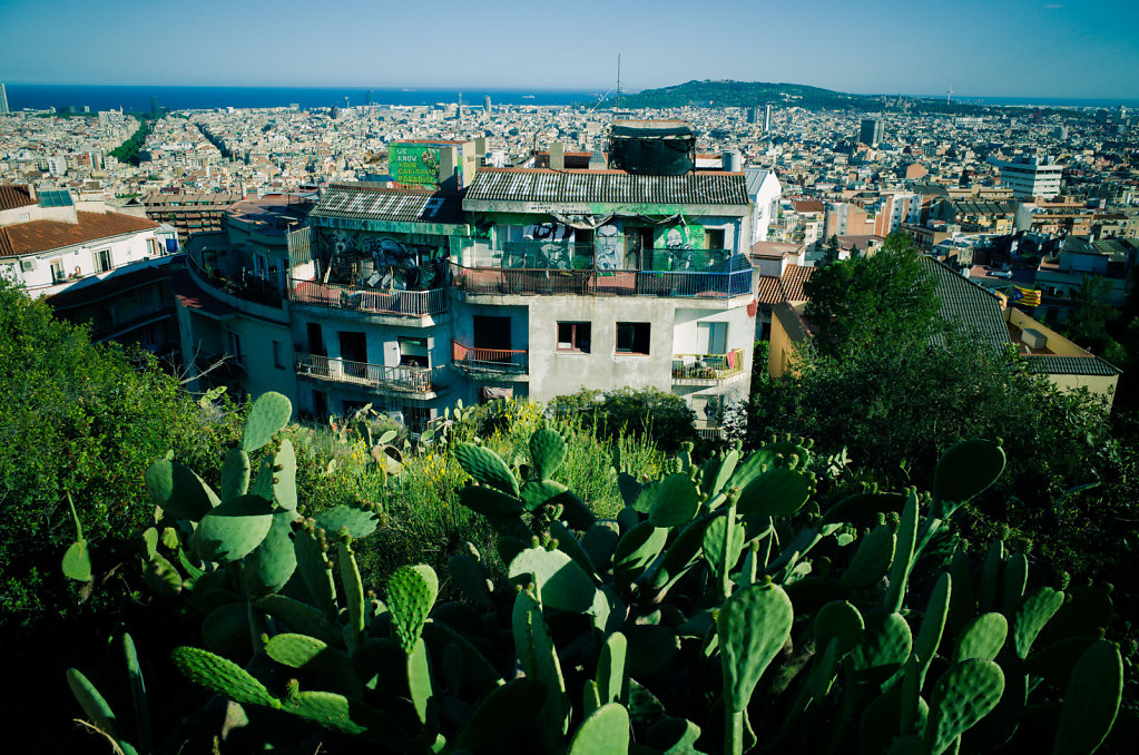 Okupa y resiste, Barcelona