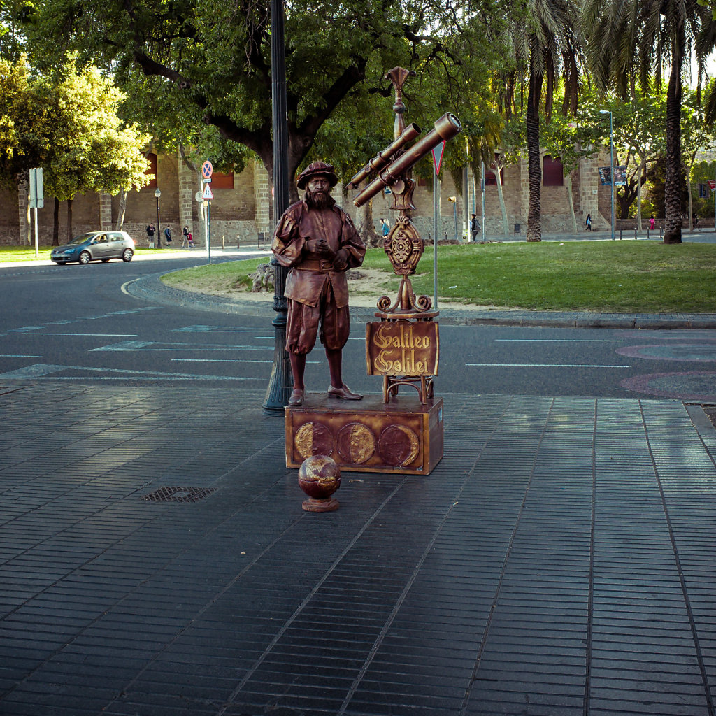 Street performer on Las Ramblas, Barcelona