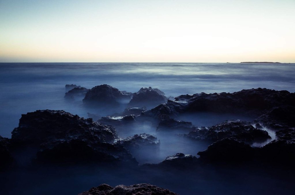 Fog on the rocks