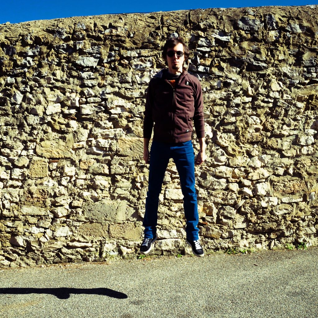 Floating in Villneuve-les-Avignon