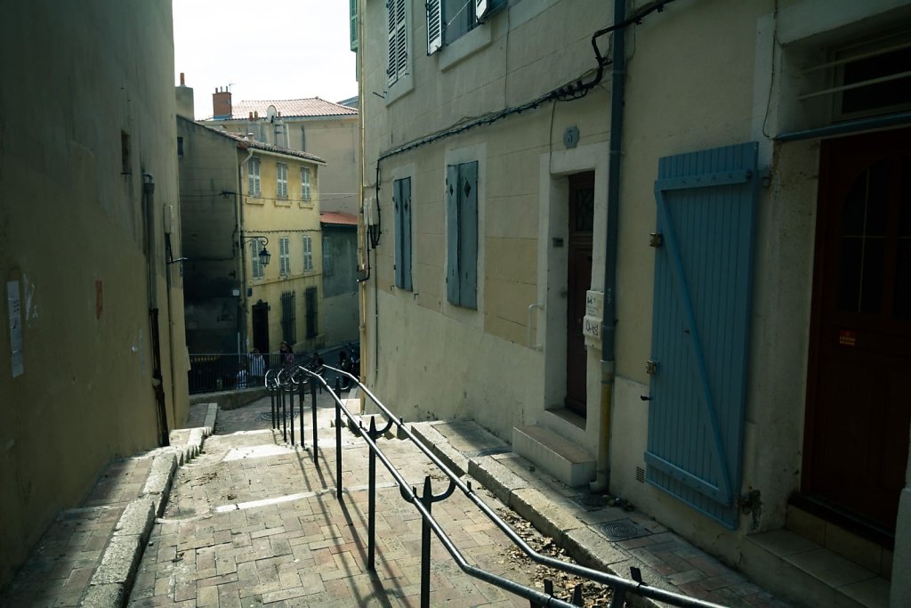 Downward steps, Marseille