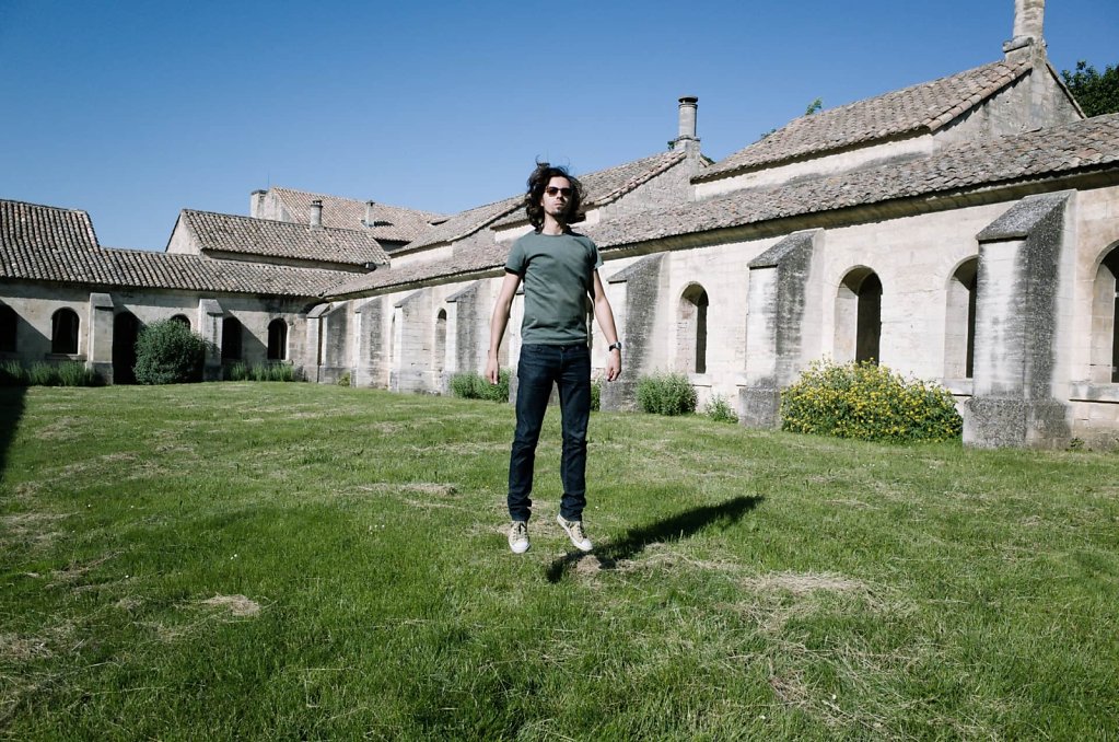 Floating in the Chartreuse in Villeneuve-les-Avignon