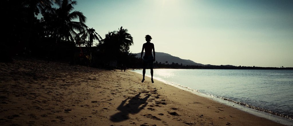 Contre-jour floating in Koh Samui, Thailand