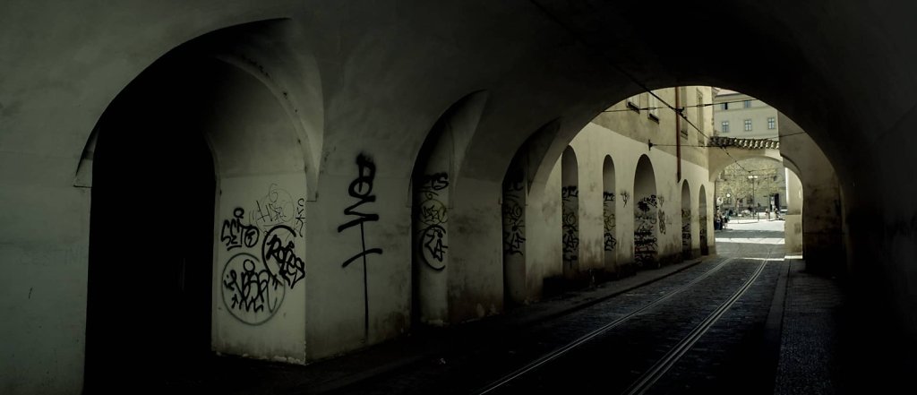 Tunnel, Prague