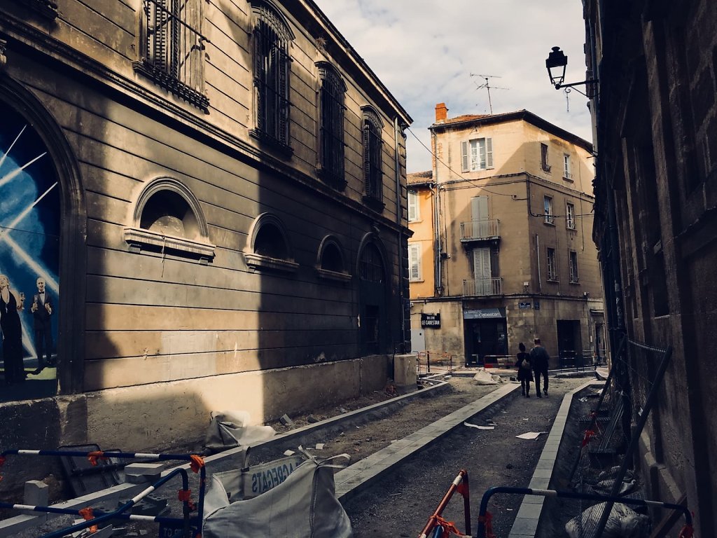 Travaux publics, Avignon