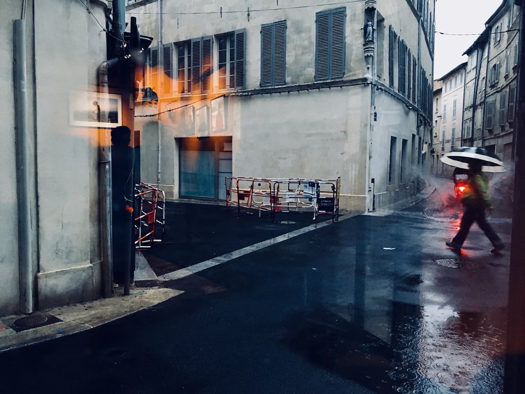 Raining in Avignon