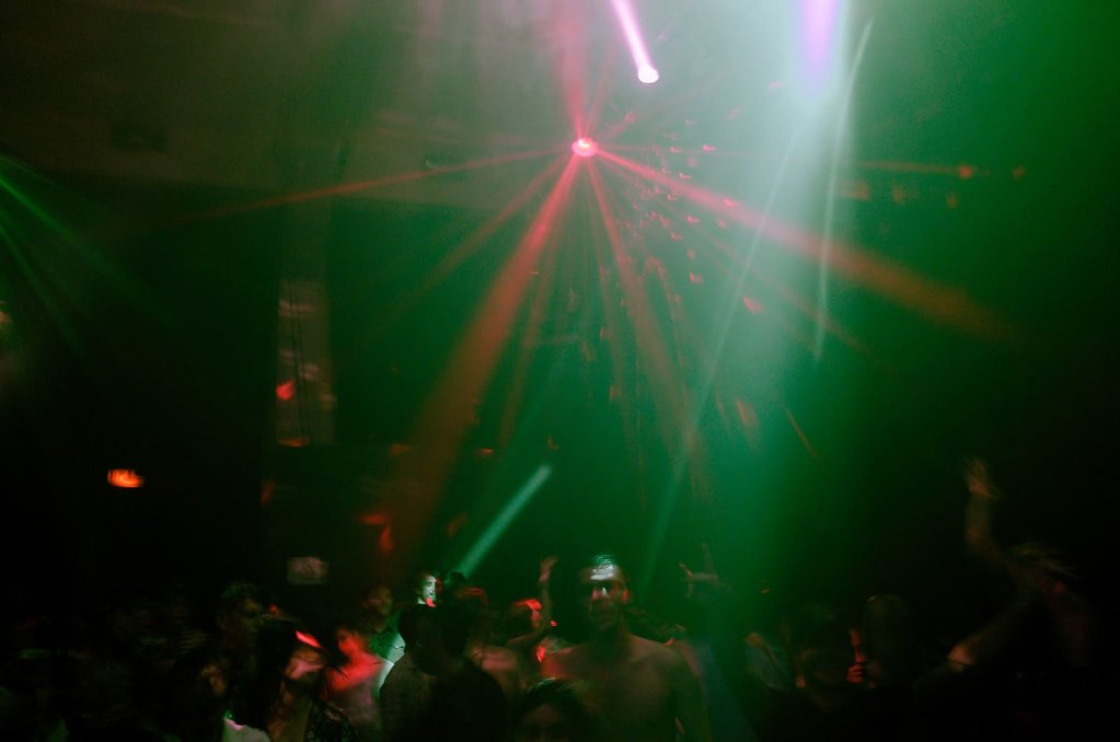 Night clubbing, I